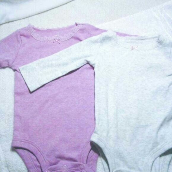 2pc Carter's long sleeve 3mo onesie set - Picture 1 of 3